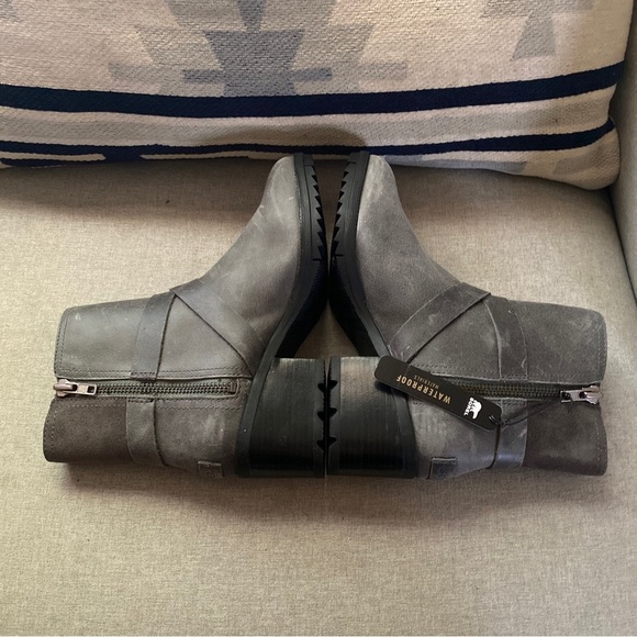 Sorel cate buckle quarry gray waterproof zipper heels boots NWT 7M - Picture 6 of 11